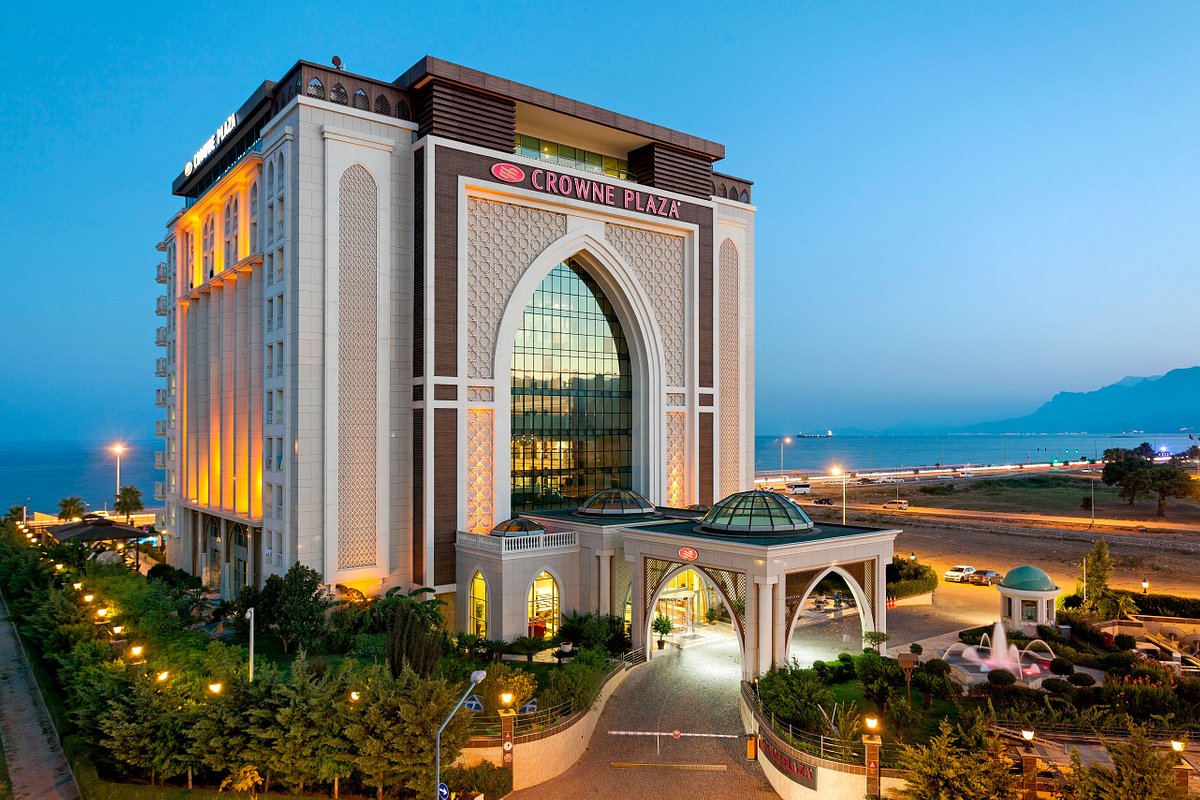 Crowne Plaza Antalya, an IHG Hotel, khách sạn tại Antalya