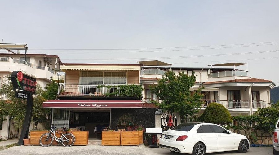 Tulip Apart Otel facade