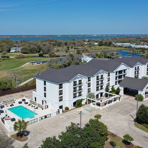 THE 5 BEST Pine Knoll Shores Hotel Deals (Nov 2024) - Tripadvisor