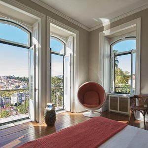Quarto D. Estefânia- Premier com vista