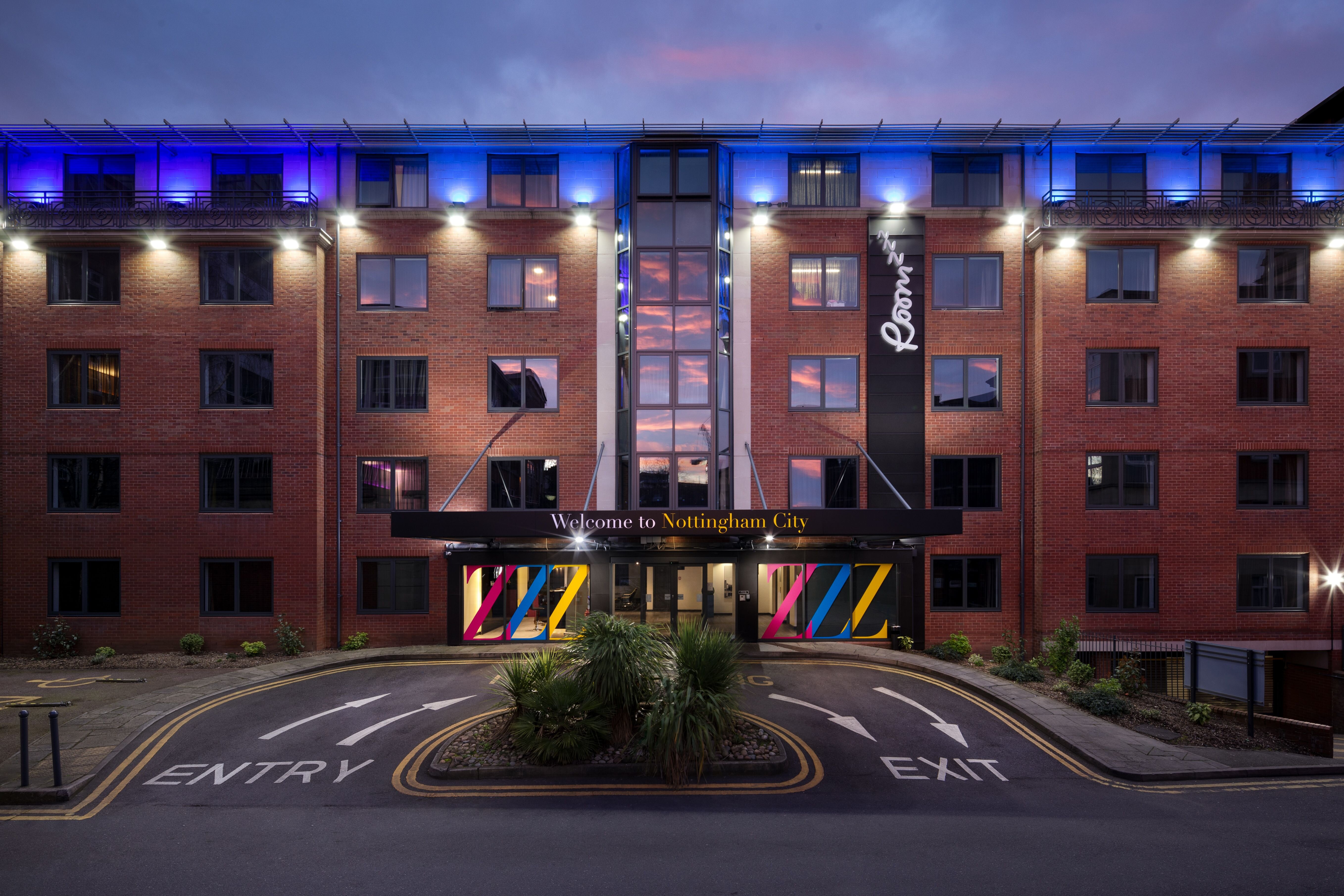 ROOMZZZ APARTHOTEL NOTTINGHAM CITY - Updated 2024 Reviews, Photos & Prices