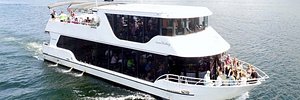 The Knockout Wedding Gift Guide Everyone Should Read - Paradise Charter  Cruises - Lake Minnetonka and Mississippi Private Charters