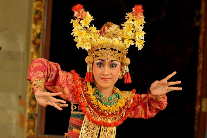 Legong and Barong Waksirsa Dance - All You Need to Know BEFORE You