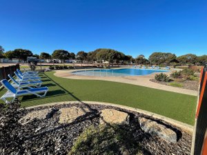 Pool & Beach