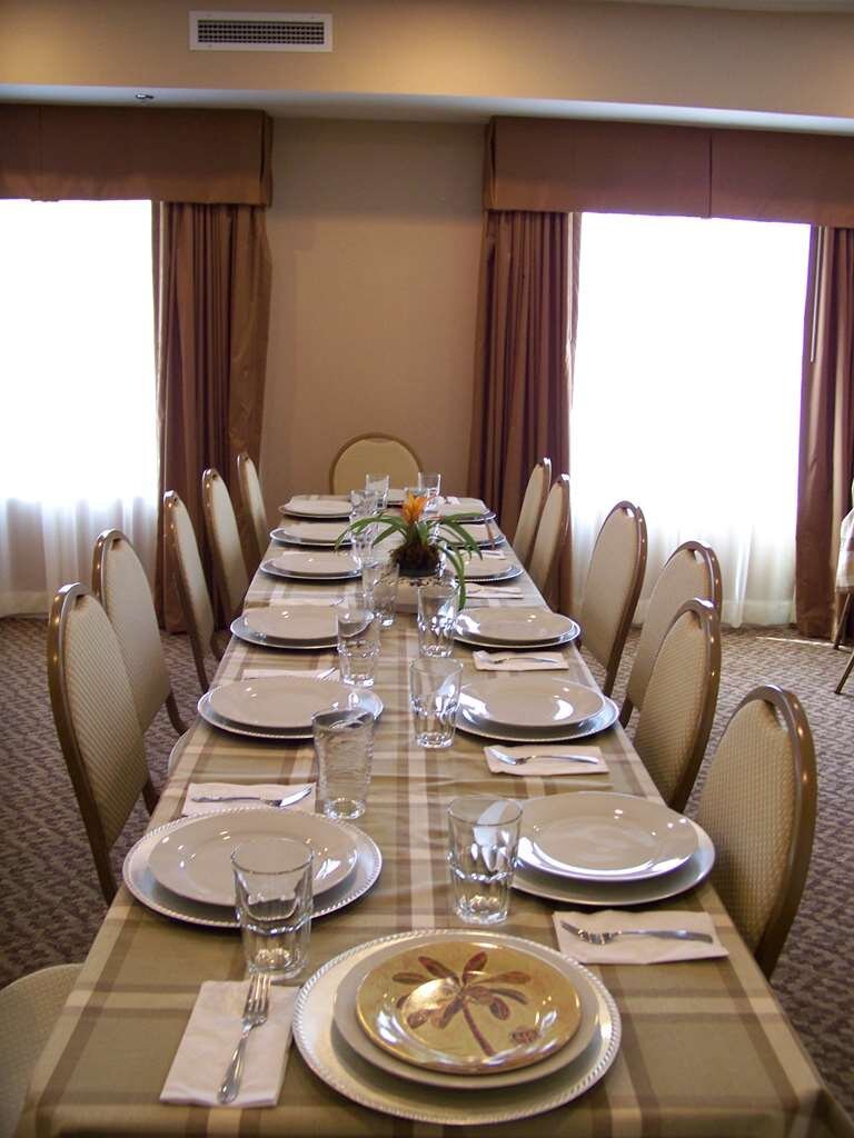 호손 스위트 바이 윈덤 발도스타 (Best Western Plus Valdosta Hotel & Suites) - 호텔 리뷰 & 가격 비교