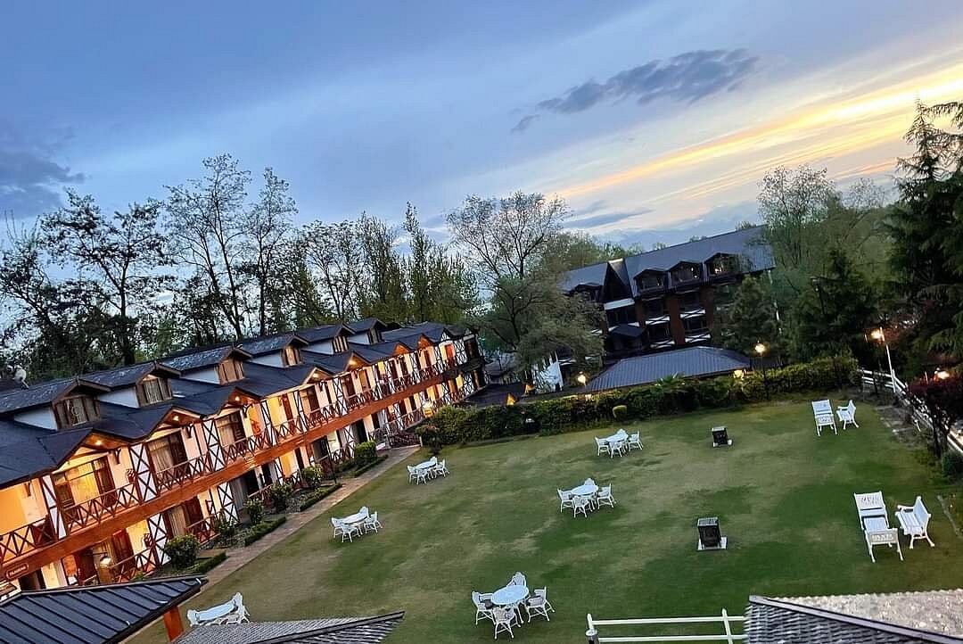 Fortune Resort Heevan, hotel in Srinagar
