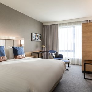 COURTYARD GLASGOW SEC $88 ($̶1̶0̶2̶) - Updated 2022 Prices & Hotel ...