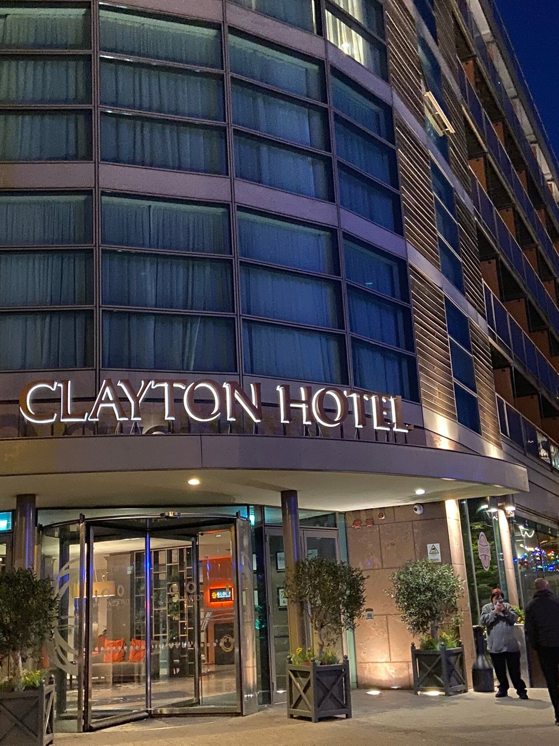 clayton hotel cork phone number