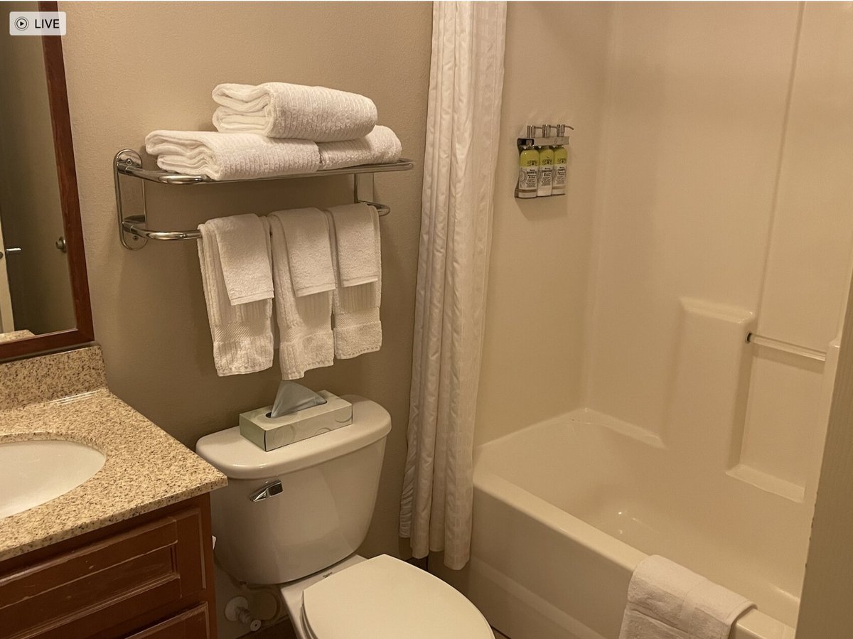 CANDLEWOOD SUITES MILWAUKEE AIRPORT-OAK CREEK, AN IHG HOTEL - Updated ...