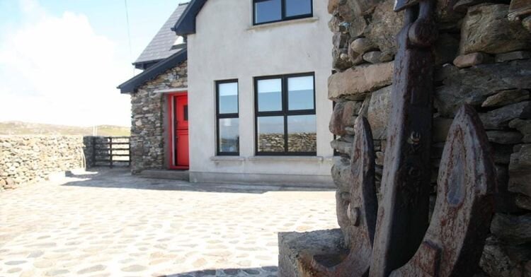 BAY COTTAGE B&B - Updated 2024 Reviews (Inishbofin, Ireland)