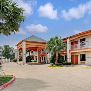 Welcome to the Super 8 Galveston