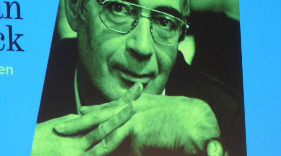 Mechelen, Cultural Centre ('Cultuurcentrum' in Dutch) :  journalist, author and editor Piet Piryns talking about his friend, Belgian poet, essayist, journalist and publisher Herman de Coninck (1944 –1997) on the 25th anniversary of his death. 