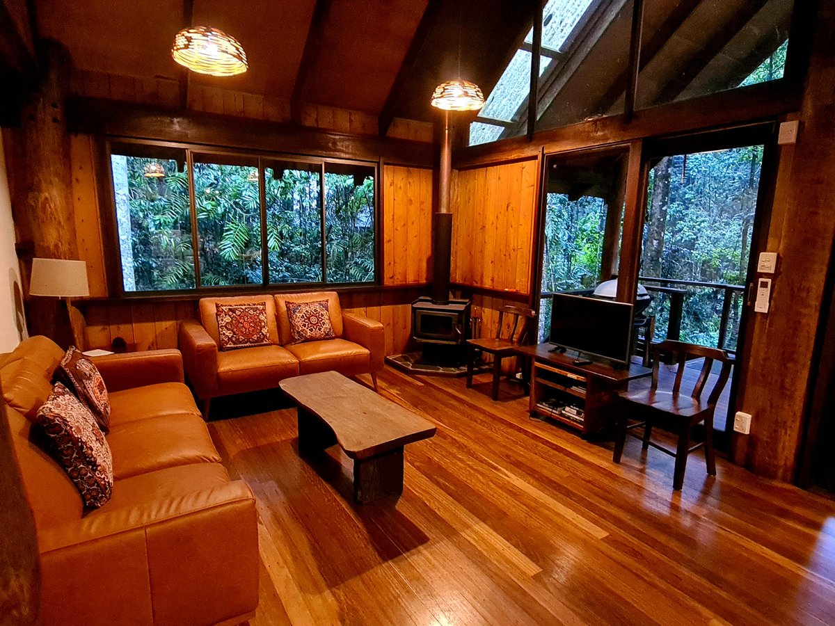 THE CANOPY RAINFOREST TREEHOUSES AND WILDLIFE SANCTUARY (AU$219) - 2025  Prices & Reviews (Tarzali) - Photos of Villa - Tripadvisor