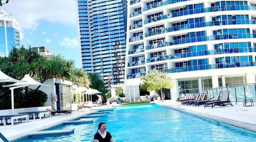 H Luxury Residence Apartments - HolidayParadise Surfers Paradise (서퍼스 파라다이스) - 호텔 리뷰