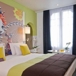 Guest room