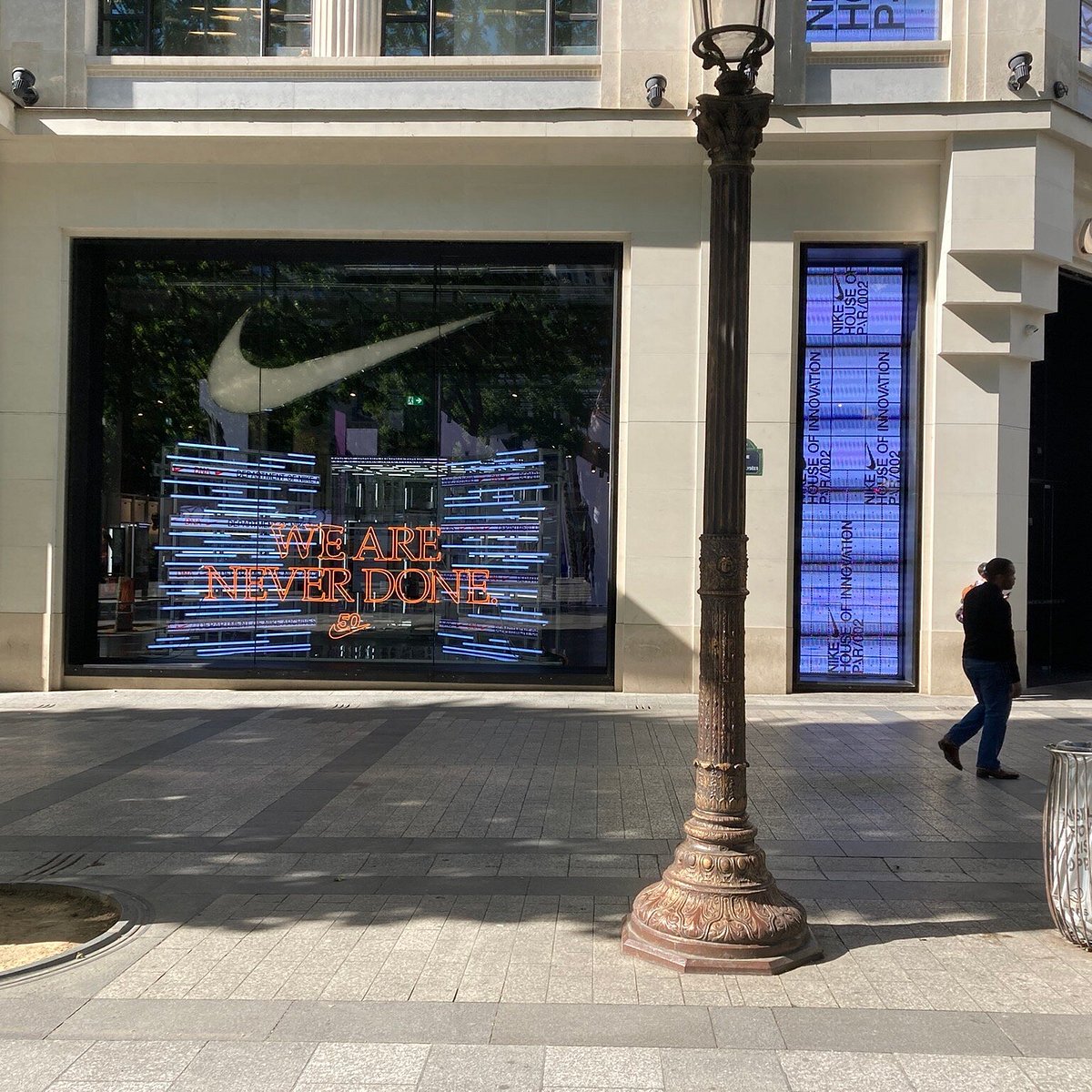 werkzaamheid pantoffel Omkleden Nike Store (Paris) - All You Need to Know BEFORE You Go