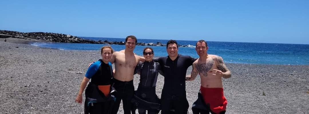 What a fantastic experience diving with ecological divers at Las Eras. Frank and Monica are truly genuine people. The whole experience from start to finish was 100% professional. I wouldn't hesitate to recommend this company. I look forward to more dives in the near future. 