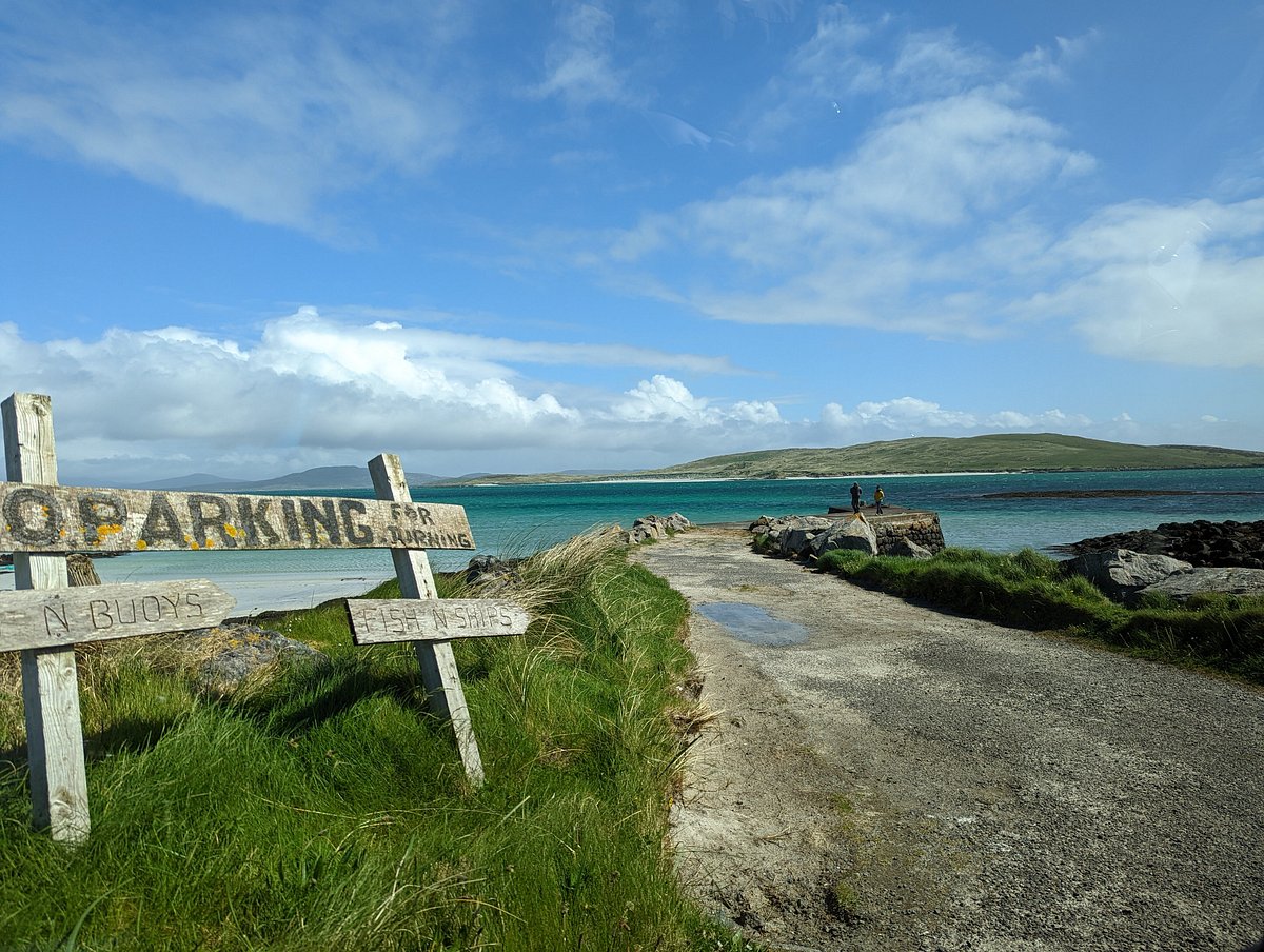 barra island tours