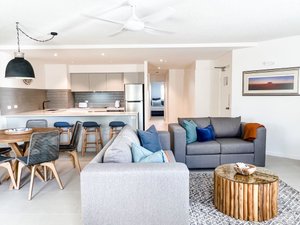 Room & Suite