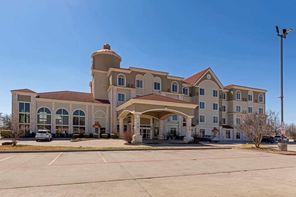 COMFORT SUITES GAINESVILLE Updated 2024 Reviews Photos Prices   Hotel Exterior 