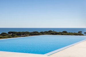 Piscina e praia