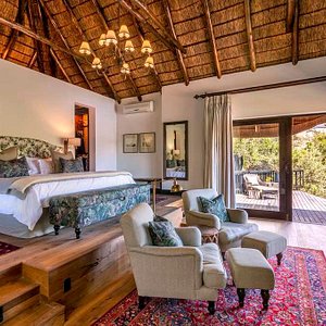 Kichaka Lodge - Each suite has its own private deck and heated plunge pool. 