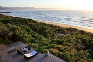 Pool & Beach