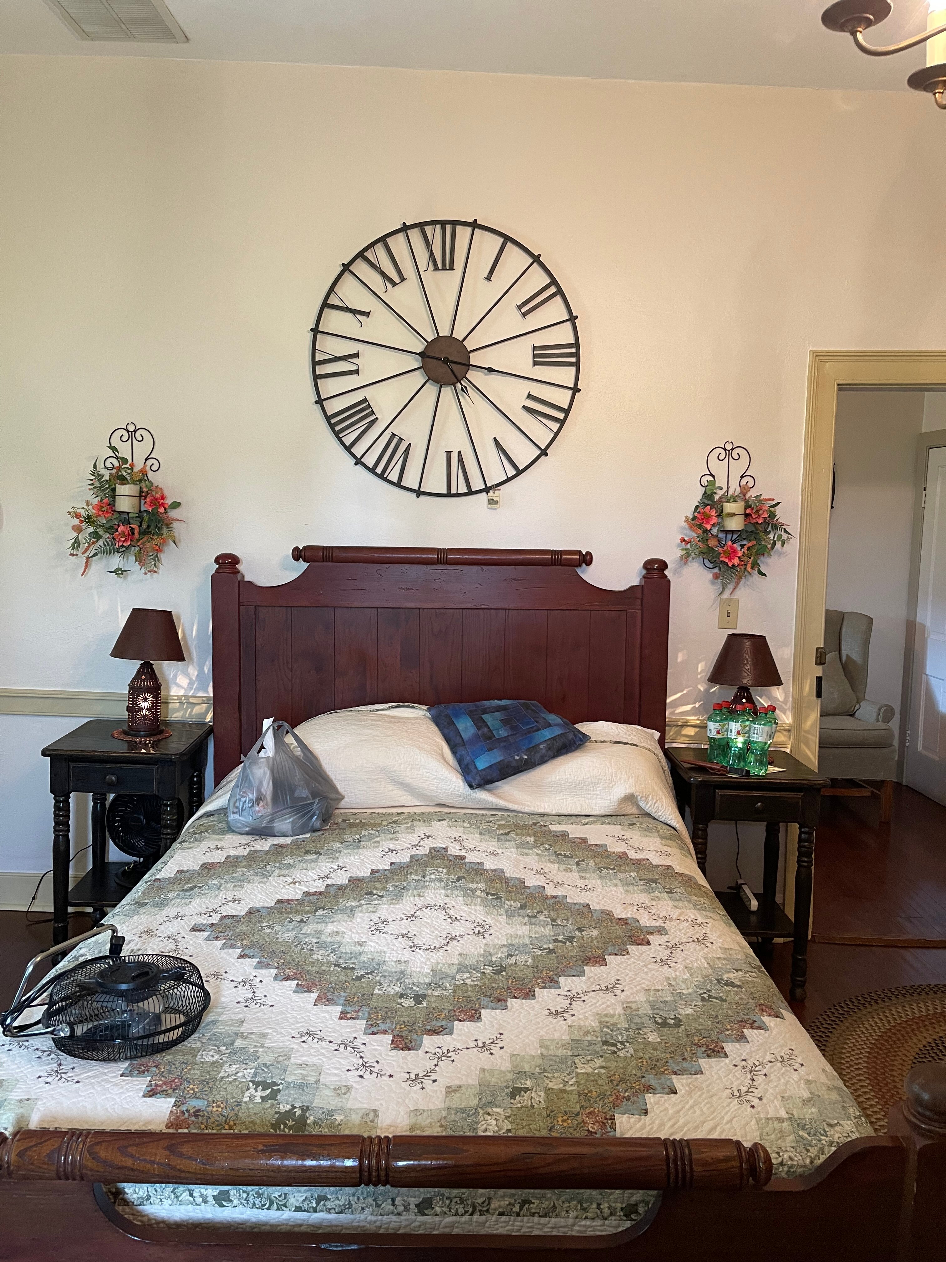 JEAN BONNET TAVERN B & B - Reviews, Photos