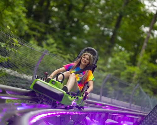 9 Amusement and Theme Parks Near Nashville