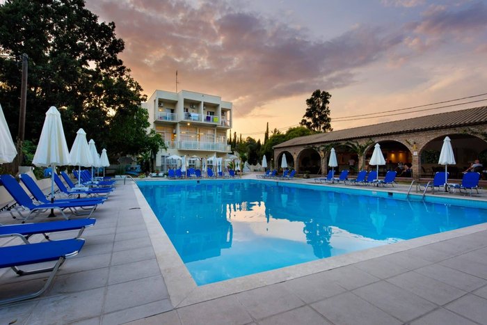 Amalia Hotel Pool: Pictures & Reviews - Tripadvisor