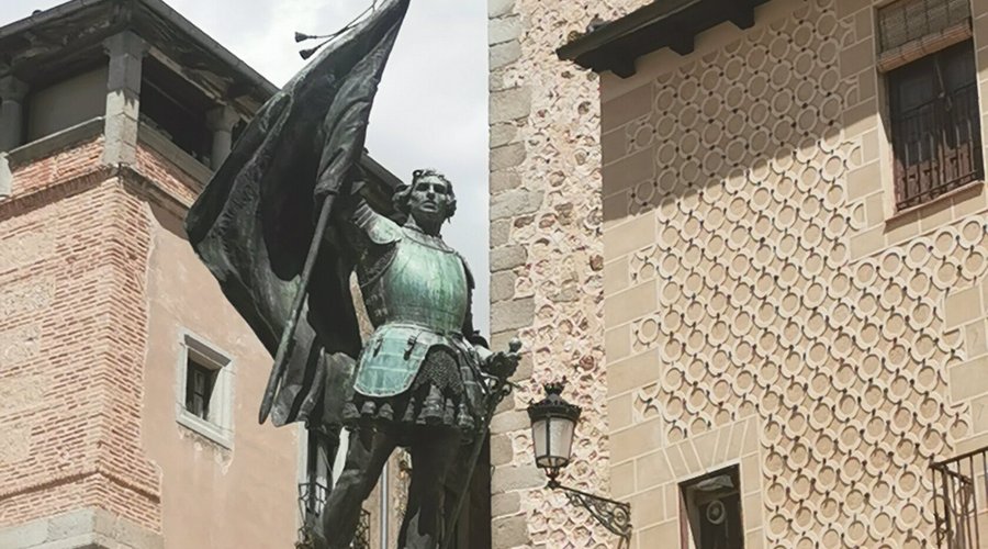 Monumento a Juan Bravo.