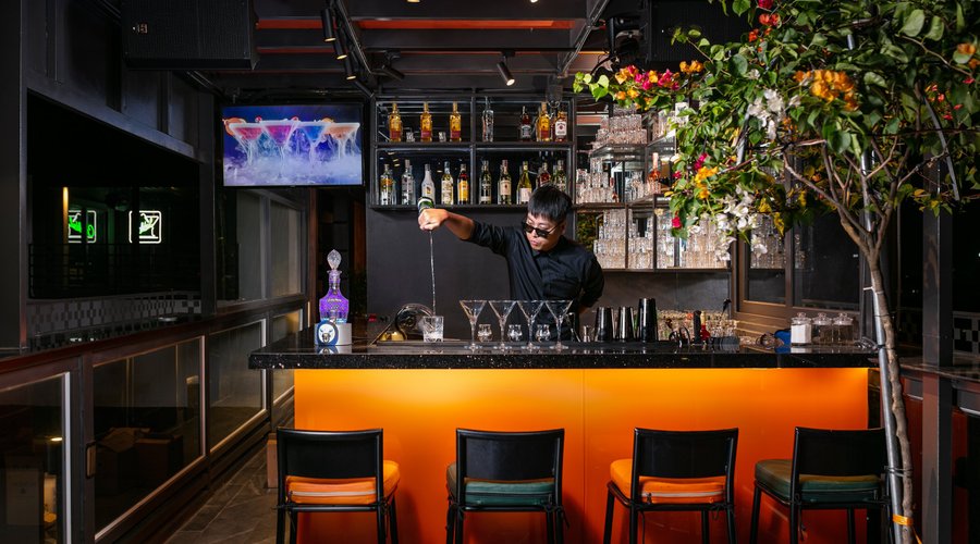 Rooftop bar where you can chil & looking one of the best view of Hanoi Old quater , Hoan kiem lake & red river .