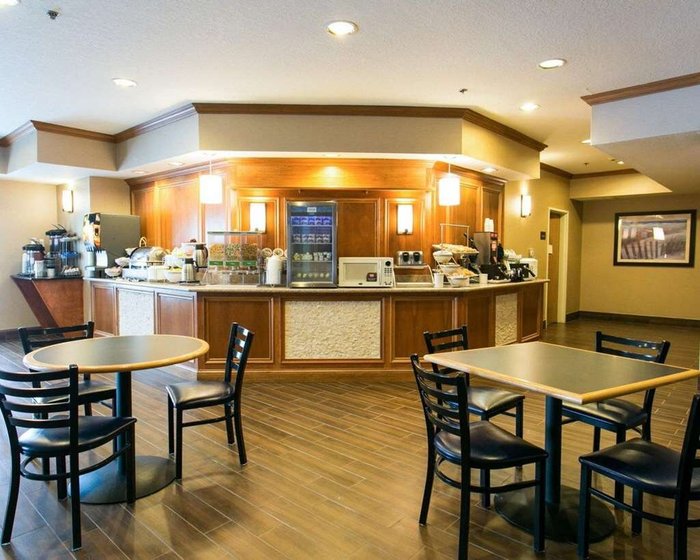 COMFORT SUITES BENTON HARBOR - Updated 2024 Prices & Hotel Reviews (MI)