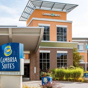 Enjoy your stay at the Cambria hotel and suites Traverse City