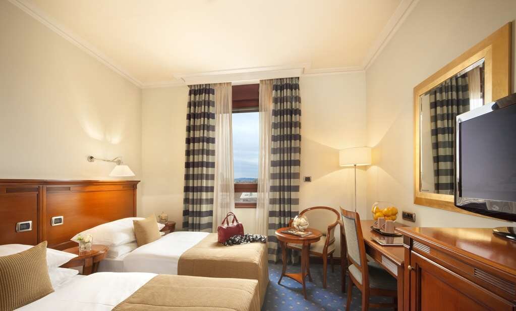 Hotel photo 18 of Best Western Premier Hotel Astoria.