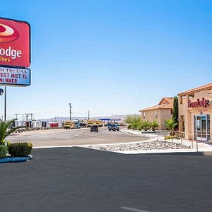 Econo Lodge Inn and Suites in Ridgecrest, CA