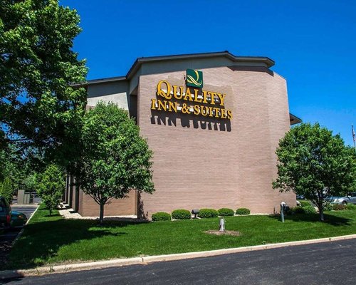 QUALITY INN & SUITES PEORIA - Updated 2024 Prices & Hotel Reviews (IL)