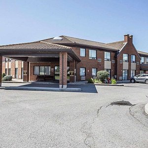 Welcome to the Comfort Inn hotel in Gatineau, Quebec