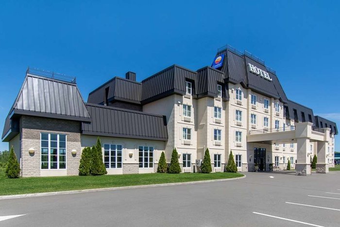 COMFORT INN & SUITES / #CanadaDo / Best Places to Stay in Levis