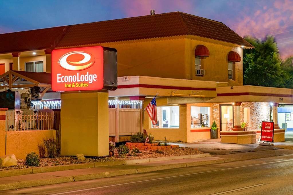 ECONOLODGE INN & SUITES - DURANGO $60 ($̶9̶6̶) - Prices & Hotel Reviews ...