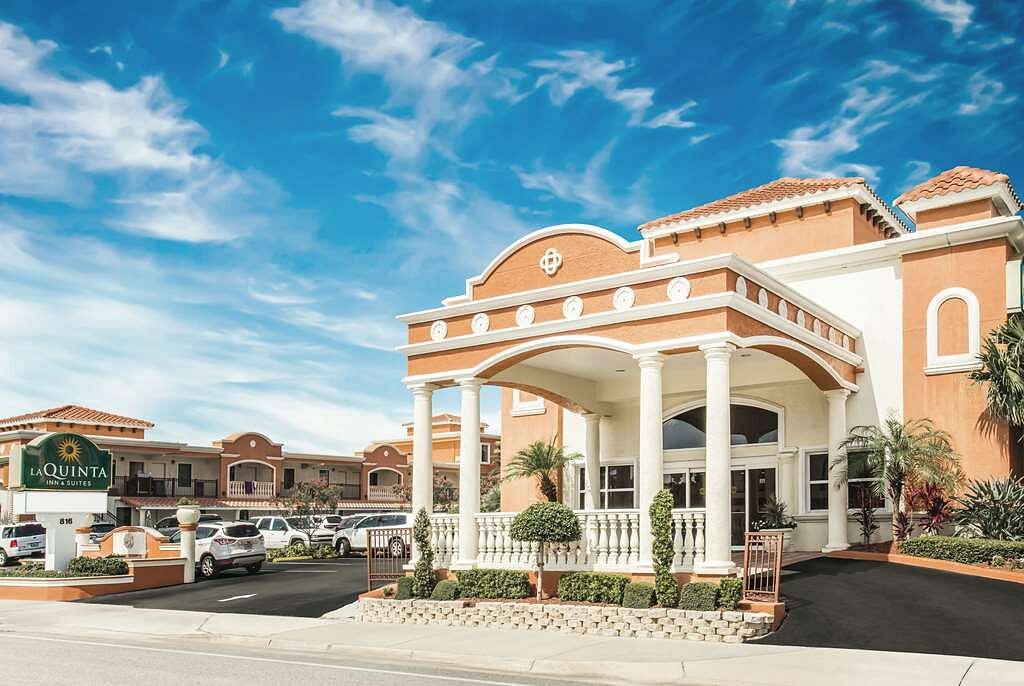 La Quinta Inn &amp; Suites by Wyndham Oceanfront Daytona Beach, hotel em Daytona Beach