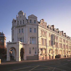 PREMIER INN CARDIFF CITY CENTRE (QUEEN STREET) HOTEL - Updated 2023 Prices  & Reviews (Wales)