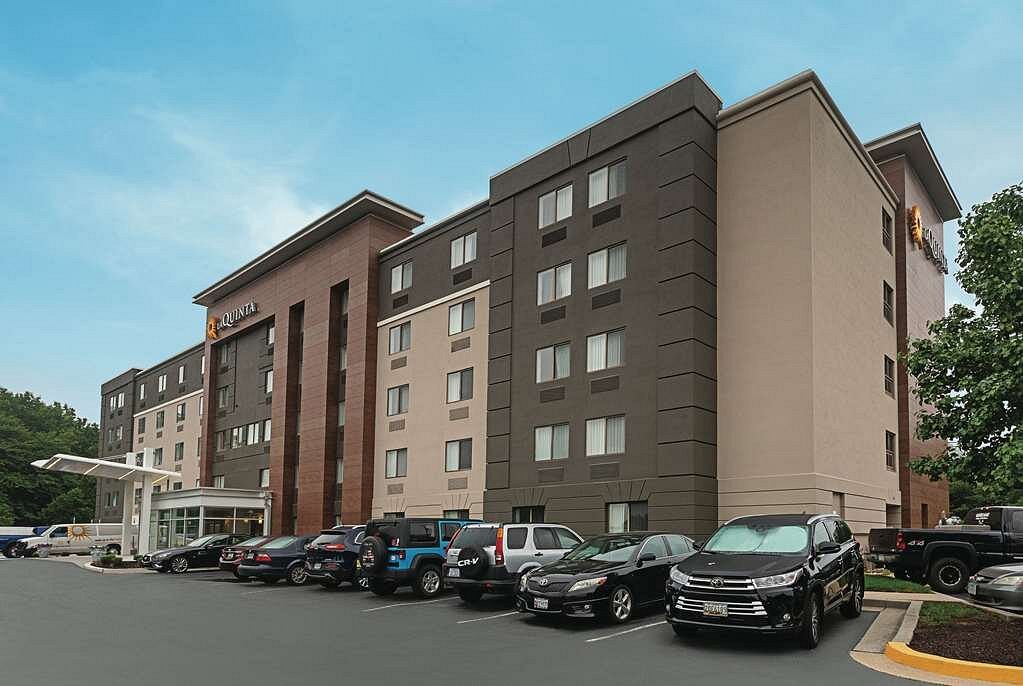 LA QUINTA INN & SUITES BY WYNDHAM BALTIMORE BWI AIRPORT 83 (̶1̶0̶4̶