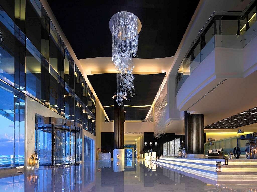 Sofitel Abu Dhabi Corniche, hotell i Abu Dhabi