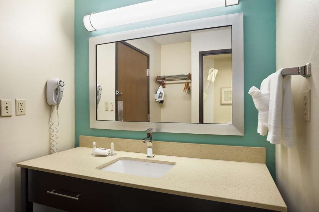 Hotel photo 32 of Baymont by Wyndham Fort Smith.