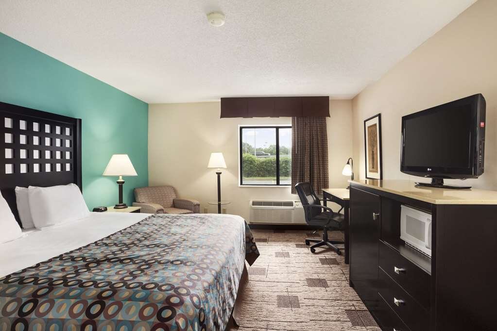 Hotel photo 35 of Baymont by Wyndham Fort Smith.