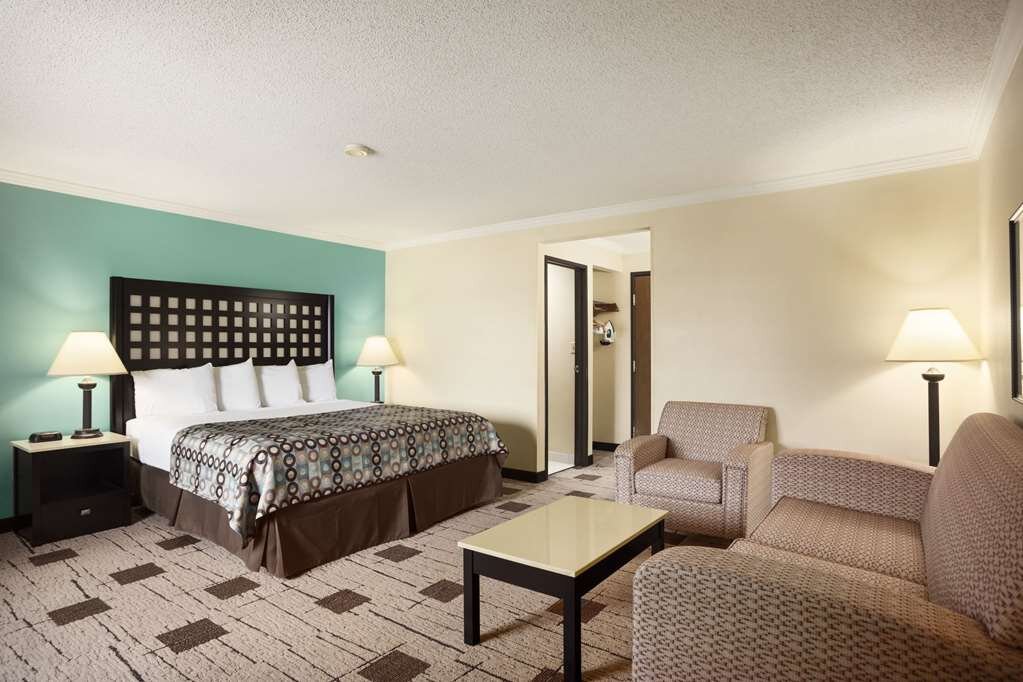 Hotel photo 23 of Baymont by Wyndham Fort Smith.