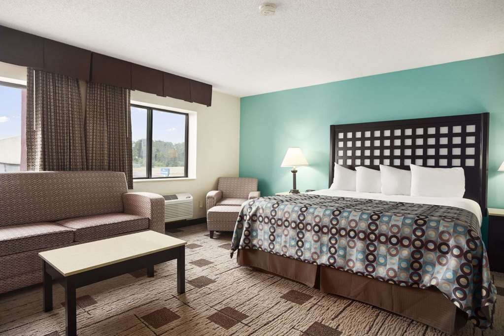 Hotel photo 22 of Baymont by Wyndham Fort Smith.