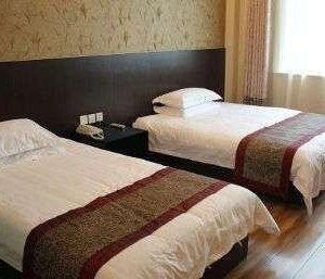 Twin Bed Room