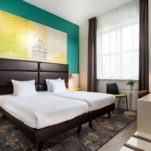 Comfort room 2 single beds